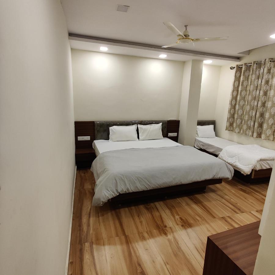 Hotel Shreeji Residency Pachmarhī Eksteriør bilde