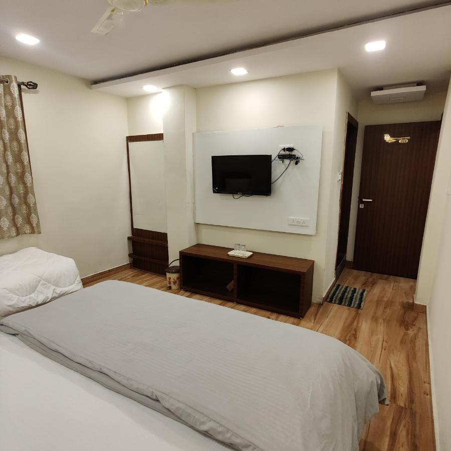 Hotel Shreeji Residency Pachmarhī Eksteriør bilde